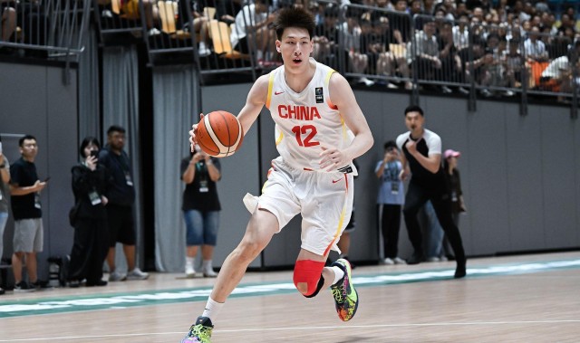 开云官网-媒体人:郇斯楠年底择校 很可能是第一位NCAA high major中国球员