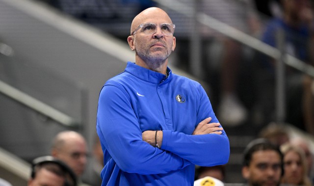 浓眉受伤时马卡上篮打进 基德：当时该犯规的 我们会从中学习